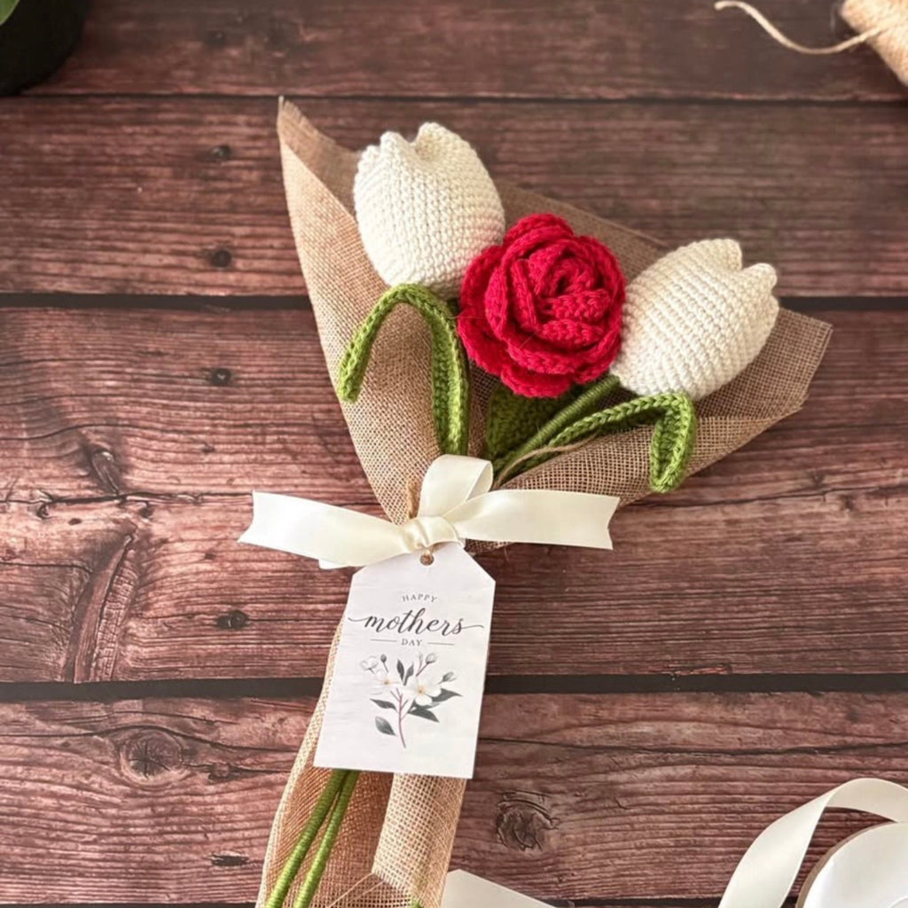 Crochet Red Rose & White Tulip Bouquet — Rose to the Occasion