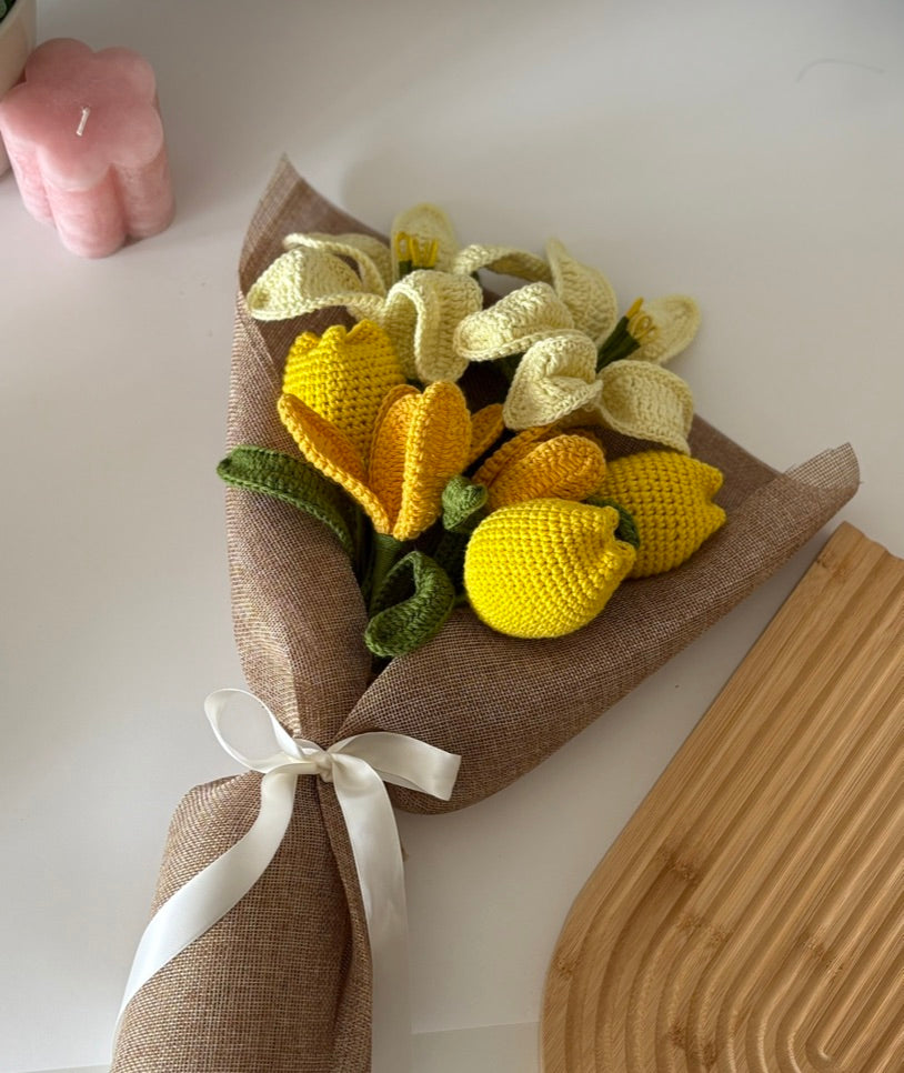 Crochet White Calla Lily & Yellow Tulip Bouquet — Golden Hour