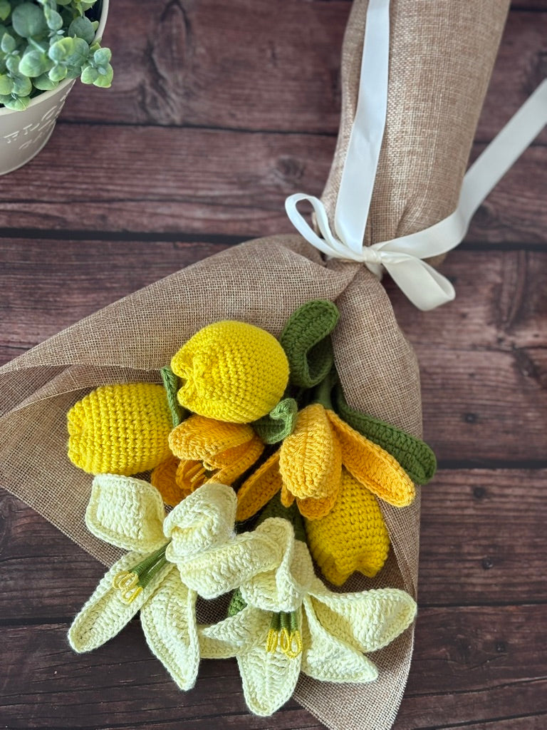Crochet White Calla Lily & Yellow Tulip Bouquet — Golden Hour