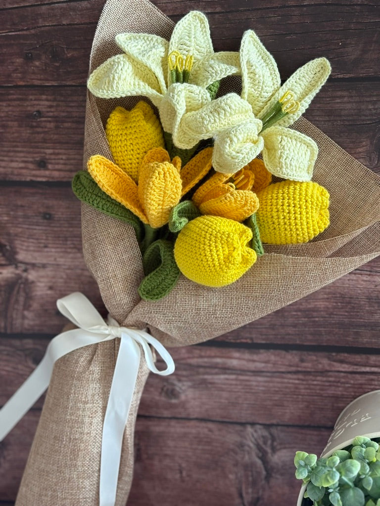 Crochet White Calla Lily & Yellow Tulip Bouquet — Golden Hour