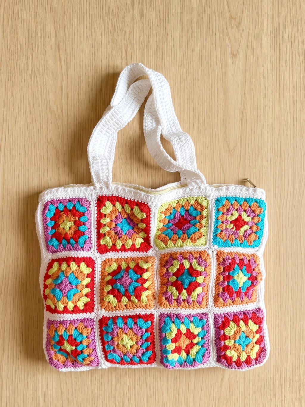 Macramé Granny Square Tote Granny Got Swag by Looped Little Things, close-up